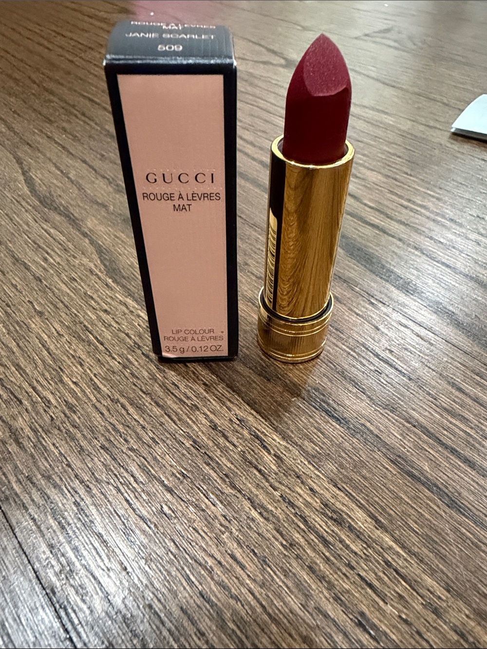 Gucci Rouge à Lèvres Mat Lipstick - Janie Scarlet Deep Wine